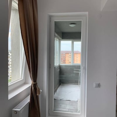 Location d’un studio accueillant avec balcon, secteur 6, Chiajna, Bucarest, Roumanie